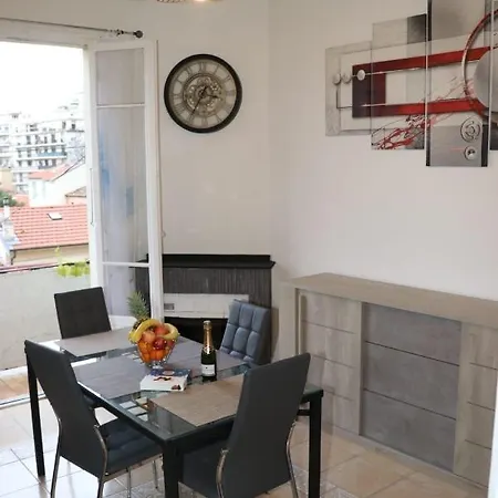 Maison Nicoise Au Calme Vue *