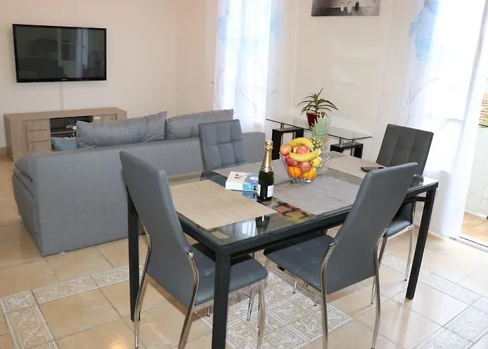 Maison Nicoise Au Calme Vue Apartman Nizza