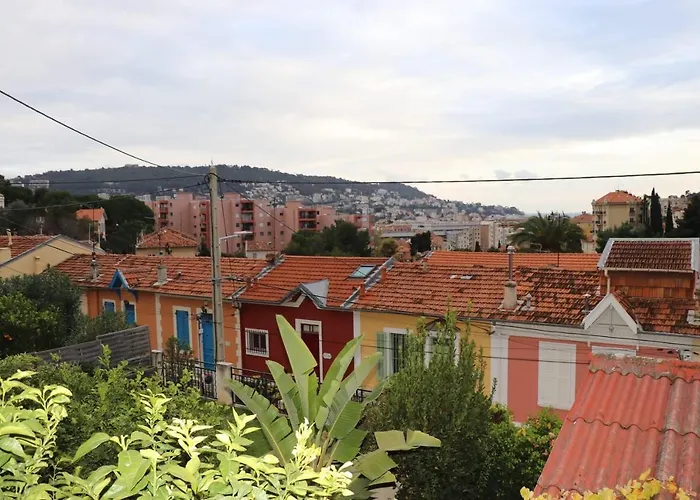 Apartment Maison Nicoise Au Calme Vue